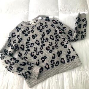 EUC Planet Gold raglan cheetah print sweater. Size xs